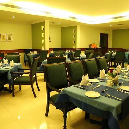 Kallada Hotels Thrissur Buitenkant foto
